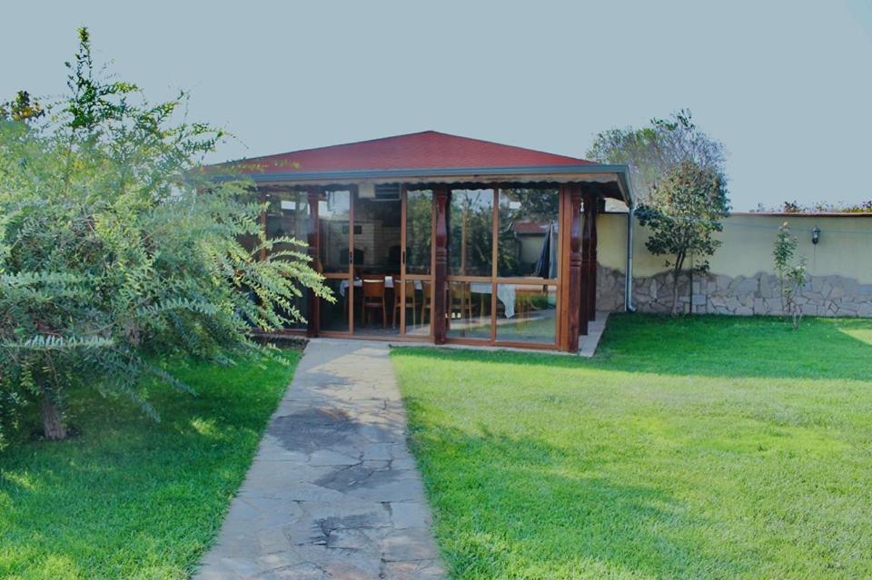Ezerets Guest House Anita Exterior photo